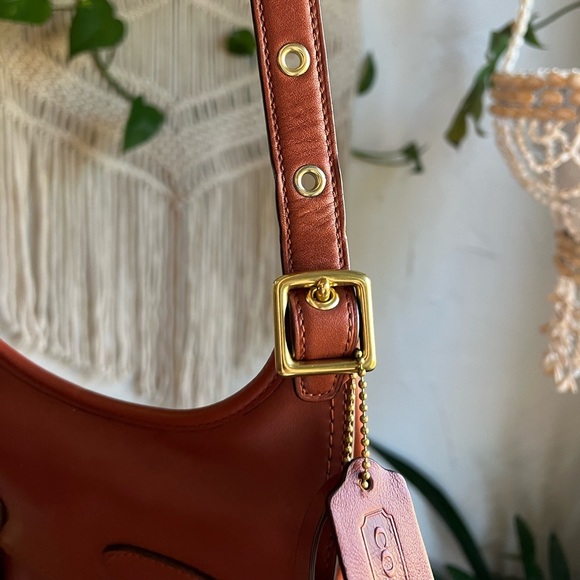 Coach Legacy Amanda Crossbody Bag 19925 Brown Leather Turnlock Tassel Rare - Picture 6 of 13